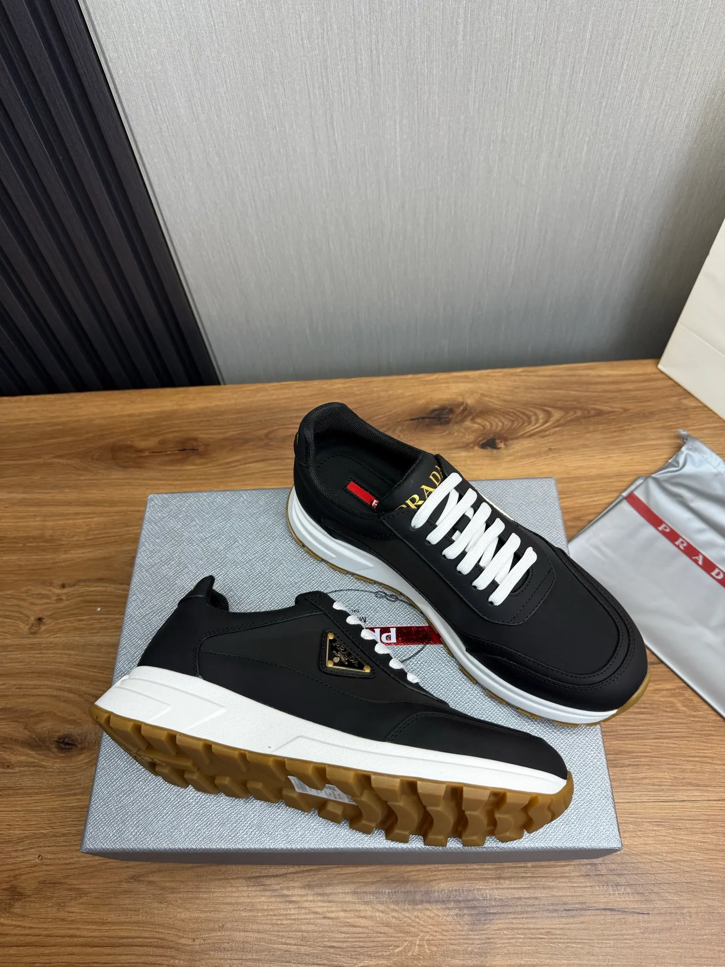 Men's shoes 💰580💰 [PRADA] Popular men's shoes shipped 👏Official website synchronization ⬆️Original cowhide fabric + cowhide lining, 1⃣️:1⃣️reproduction, original sole, 38-45 (45. Customized, non-refundable)